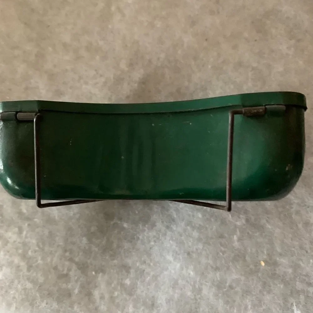 Vintage Horrocks Ibbotson Green Metal Bait Box